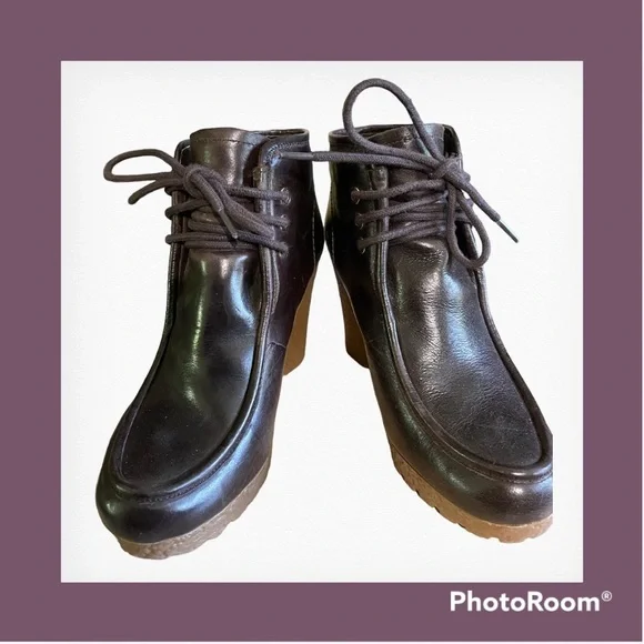 Michael Kors Bootie - Picture 2 of 13